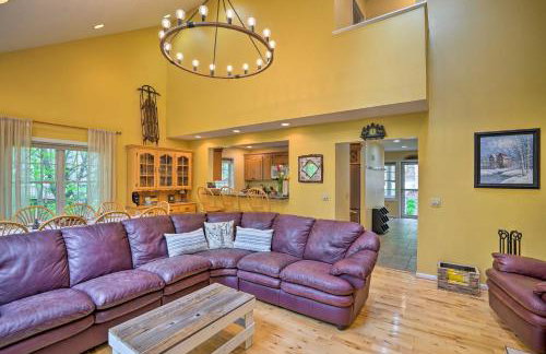 Family-Friendly Hancock Home Walk to Slopes! - Foto 4