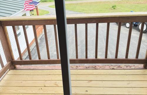 Private 2 Bedroom Lofted Garage Getaway - Foto 6