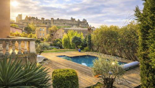 Le Clos Saint Jean, vue Cité, piscine et parking - Photo 1, Garden