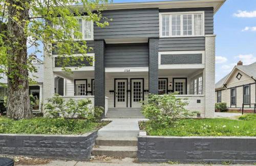 2 Units Combined-5BR-2 Living Rooms - 2 Kitchens - Foto 36