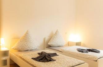 Brunnenblick Gastromeile, City, Messe & Stadionnah - Photo 27