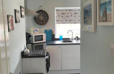 Seaview Apartment with parking - Photo 7