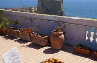 Rooftop in front of the Castle - Photo 31