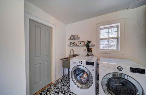 Luxury Cabin at Lakehead - Photo 12