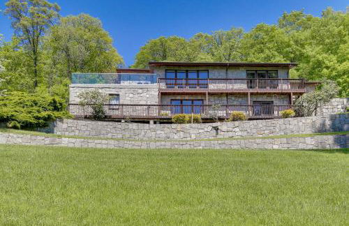 East Fishkill Escape, Close to Red Wing Park! - Photo 1