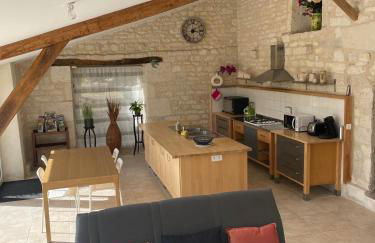 Grange rénovée du XVIIIème siècle - Foto 8