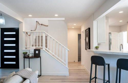 Montecito-Chic Beachside Retreat - Photo 16