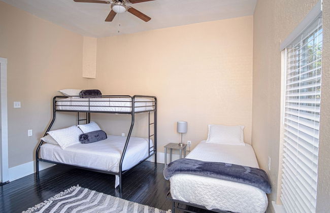 3 Br/1 BA Remodeled Home Near Downtown - Photo 2