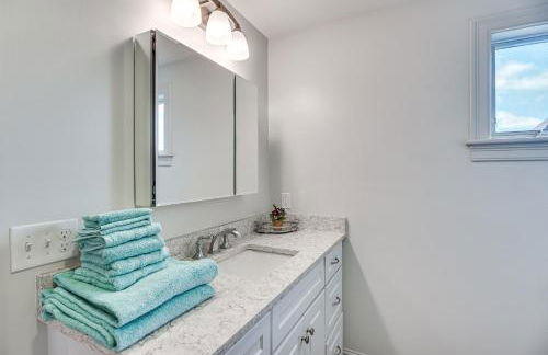 Narragansett Home with Scenic Views Walk to Beach! - Foto 18