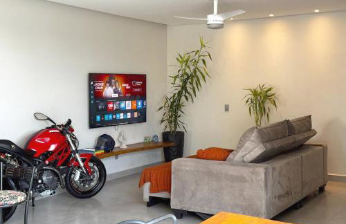 Casa em Foz do Iguaçu com piscina, churrasqueira e ar-condicionado em todos os cômodos - Foto 11