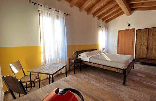 La Volpe Rossa Rooms and Apartments - Photo 16