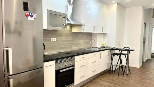 Apartment next to Hospital Morales Meseguer - Foto 2, stove