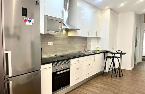 Apartment next to Hospital Morales Meseguer - Foto 2