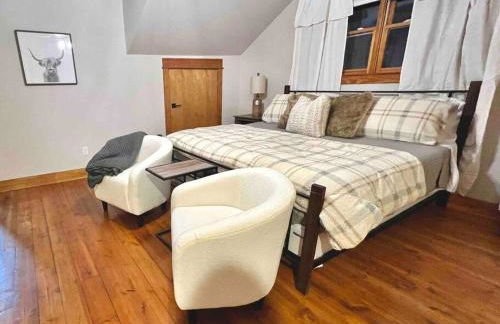 Golden Acres Ranch Hot Tub+Gameroom+Creek & wifi - Foto 38