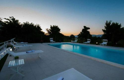 Luxury Villa Maria with large pool - Foto 23