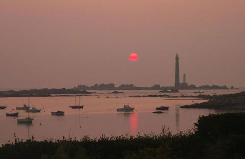 Stone House in Lilia Near Ile Vierge Lighthouse - Foto 46
