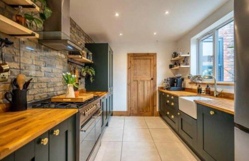 Boho Beach House Hot Tub, 3 Bedroom - Foto 10