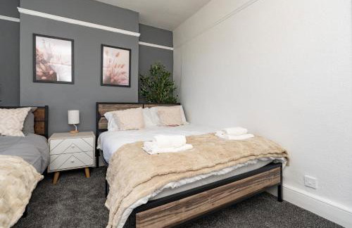 Open Mind Property - Hot Tub, 7 Beds & Free Parking - Foto 38