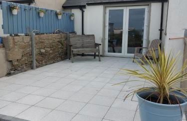 The Beach House Annalong Cosy beachview cottage - Photo 7