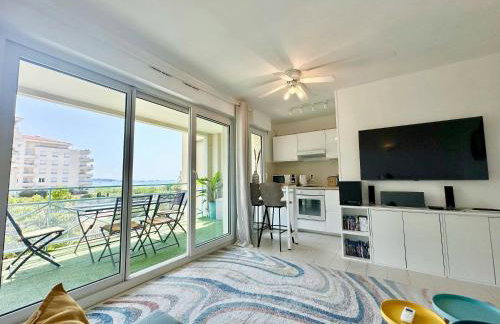 2Bed Seaview swimming pool beach on footparking - Foto 8