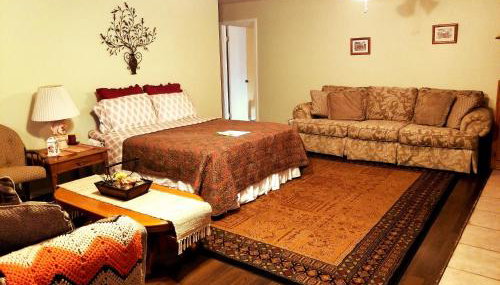 Charming Downstairs Unit - Foto 3