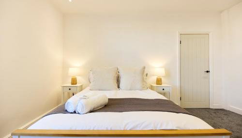 Aura - Elegant Retreat in Prime Leeds Location! - Foto 2