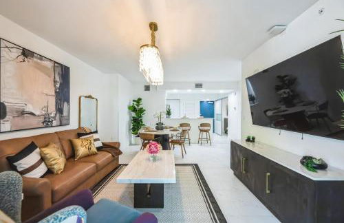 Lux 2BR City-View Retreat in Hollywood, 2nd Floor - Foto 9