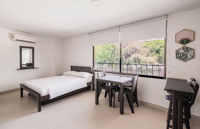 Aparta Hotel Roca Marina - Photo 6