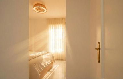 Spacious 2-Bedroom Apartment - Walk to Isla Mágica - AC - Premium Bed - Foto 29