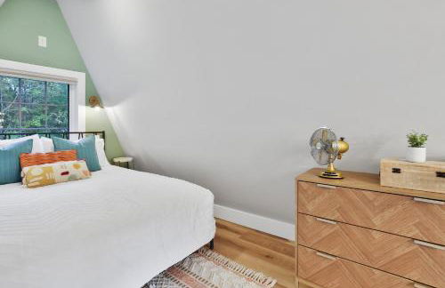 Old Rag Mountain Getaway - WiFi, Smart TV, Fire Pit, Patio, & Full Kitchen - Foto 9