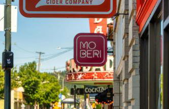 Stay Portland - Perfectly Restored Craftsman - Eateries & Coffee - Foto 29