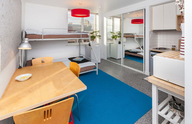 HENRIETTA, Carlton Studio Apartment - Photo 10