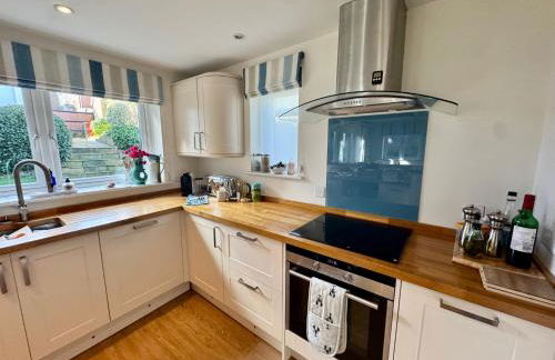 Suzetta Cottage - Photo 4