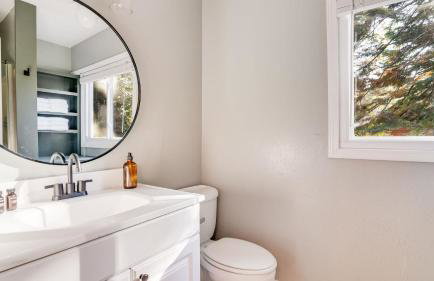 Hot Tub Sauna Game Room Modern 5BDR Family Cabin Homewood by AvantStay - Foto 18