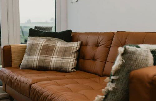 Stunning 2 Bed Glamping Cabin with private Hot Tub - Pod 1 - Foto 16