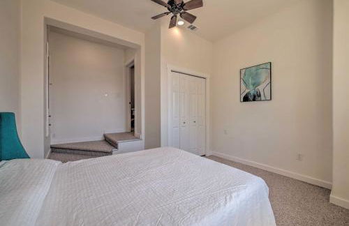 Spacious Lake Stevens Home with Fire Pit, Patio - Foto 32