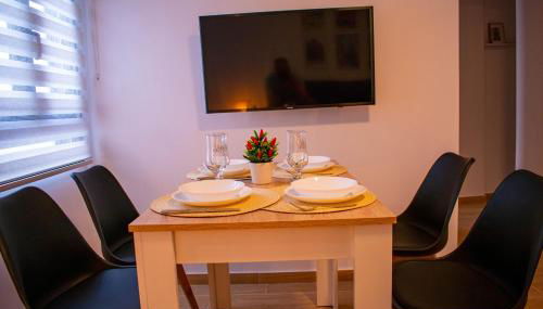 Alojamiento entero, centro de Córdoba con cochera - Foto 2