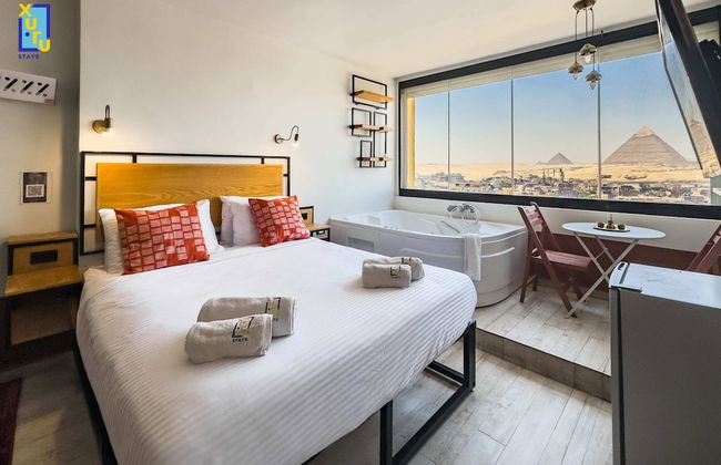Xuru Stays I Jacuzzi Studios @ The Pyramids - Foto 56