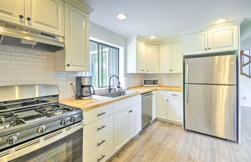 Stunning Hood Canal Getaway w/ Private Deck! - Foto 6
