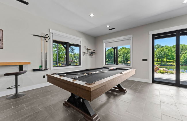 Gray Fox Lodge by Avantstay Waterslide Pool Theater Sleeps 23 - Foto 46