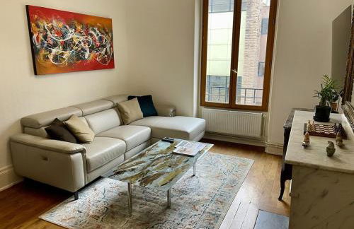 Haussmannian apartment-Close metro - Foto 4