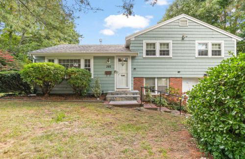 Modern Beach & Pond Getaway in Heart of Cape Cod - Foto 8