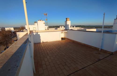 Apartamentovistasconil, ático con piscina, jardín, pista de pádel y solárium - Foto 4