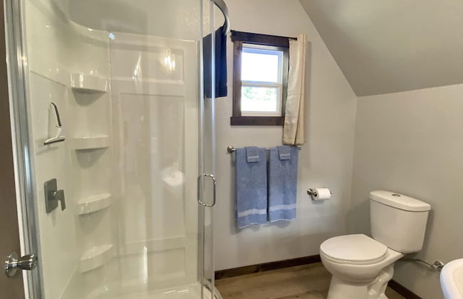 Calm Waters Cabin Resort - Photo 79