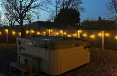 Lowern, Luxury Lodge with Hot Tub and Games Room - Photo 28