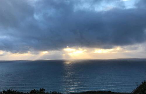 Romantic cliff top chalet at Whitsand Bay beach - Photo 32