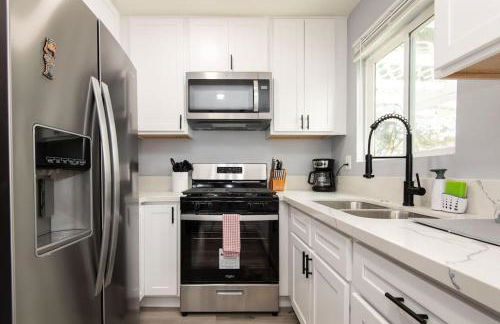 Lovely 3bedroom condo with free parking on premise - Foto 8