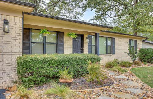 Sunroom and Yard Charming Hot Springs Home! - Foto 26