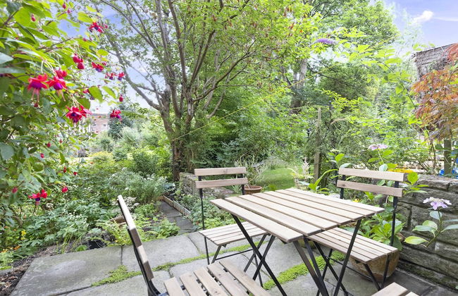 JOIVY 3-Bed Meadows Flat Near Castle & Royal Mile - Photo 31