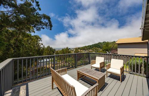 Entire Oceanview Coastal Retreat in Pacifica - Photo 1